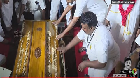 விஜயகாந்த் நல்லடக்கம்