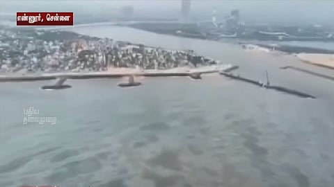 எண்ணெய்யால் பாதிக்கப்பட்ட கடல்பகுதி