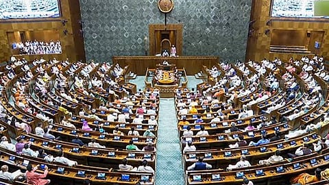 எம்.பிக்கள் சஸ்பெண்ட்