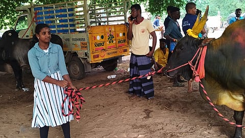 மாணவி அன்னலட்சுமி