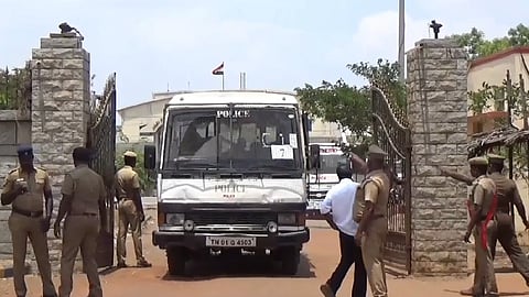 புழல் சிறை