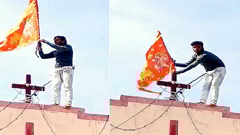 ம.பி.யில் பறந்த காவிக்கொடி