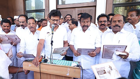 மத நல்லிணக்க உறுதிமொழியேற்ற அமைச்சர்கள்