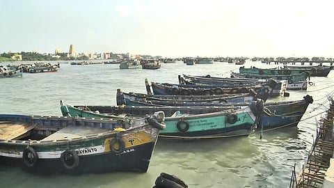 ராமேஸ்வரம் படகுகள்