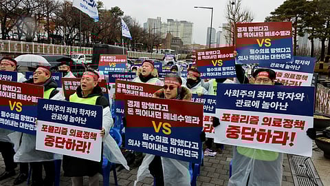 மருத்துவர்கள் போராட்டம்