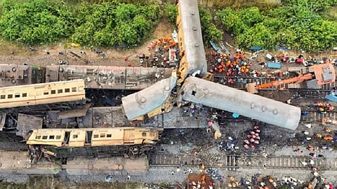ஆந்திராவில் நடந்த ரயில் விபத்து