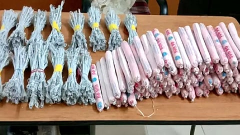 வெடி பொருட்கள் பறிமுதல்