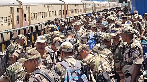 கோவை வந்தடைந்த துணை ராணுவப்படை