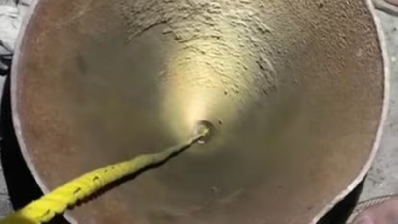 delhi borewell accident