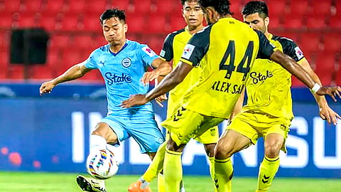 ISL: Mumbai vs Hyderabad