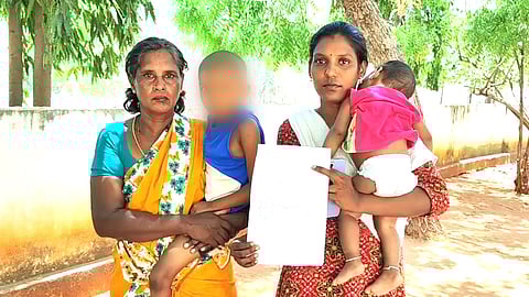 women with her child