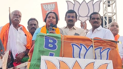 திருவள்ளூர் பரப்புரையில் வானதி சீனிவாசன்