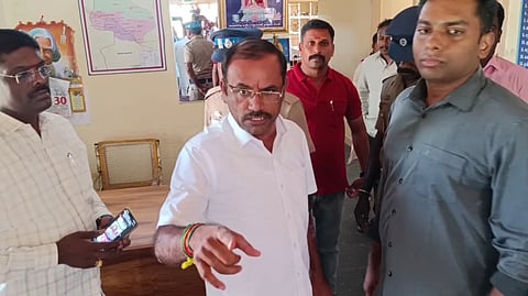 பாஜக நிர்வாகி மகுடீஸ்வரன்