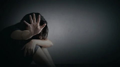 சிறுமிகளுக்கு எதிரான குற்றங்கள்