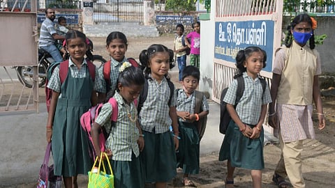 பள்ளிகள் திறப்பு