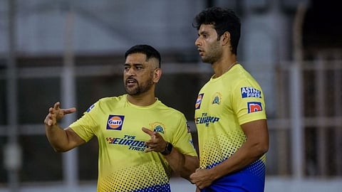 தோனி - துபே