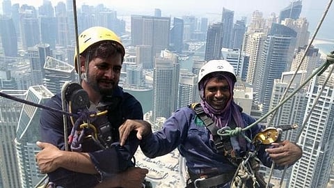 வெளிநாடு வாழ் இந்திய தொழிலாளர்கள்