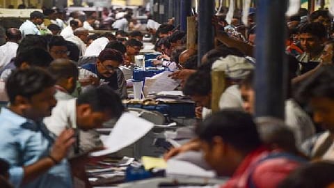 இன்றைய காலை தலைப்புச் செய்திகள்