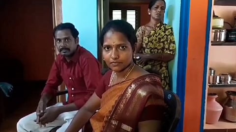 நகராட்சி ஆணையர் துர்க்கா