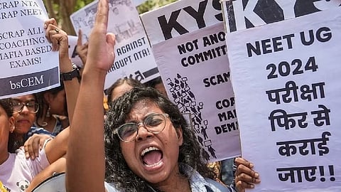 நீட் மறுத்தேர்வு