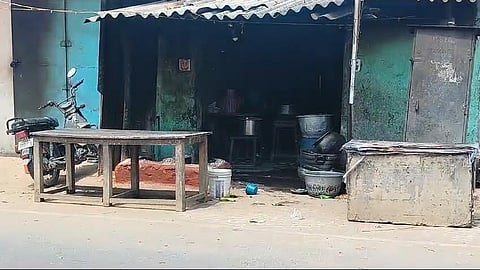 பத்தாப்பேட்டை பகுதி ஹோட்டல் (காலை உணவில் பல்லி இருந்ததாக சொல்லப்பட்ட ஹோட்டல்)