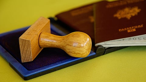 போலி ஆவணங்கள்