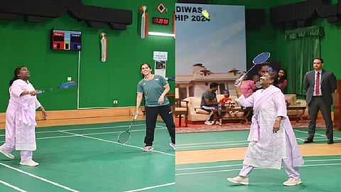 குடியரசுத் தலைவர் திரௌபதி முர்மு - பேட்மிண்டன் வீராங்கனை சாய்னா நேவால்