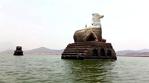 நந்தி சிலை