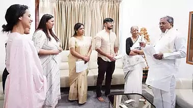 முதல்வர் சித்தராமையாவை சந்தித்த கன்னட குழு