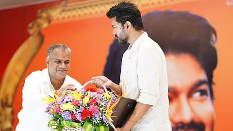 N.ஆனந்த், விஜய்