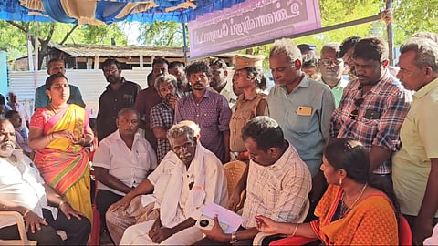 தூத்துக்குடி மீனவர்கள் போராட்டம்