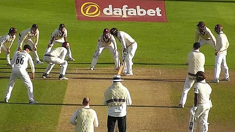 கவுண்டி சாம்பியன்ஷிப் போட்டி