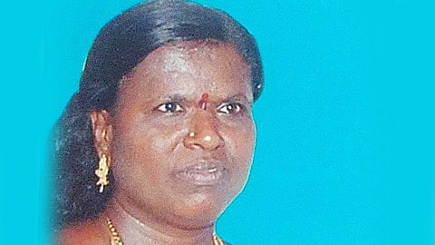 உதவி கல்வி அலுவலர் சித்ரா