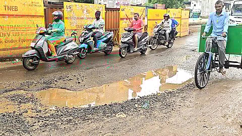 சீரமைக்கப்படாத சாலைகள்