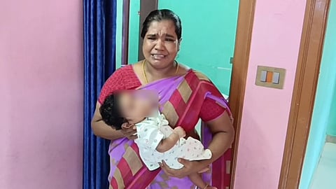 மத்திய மாநில அரசுகள் உதவி கோரி தாய் கண்ணீர்