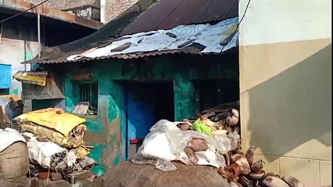 வீட்டின் சுவர் இடிந்து விழுந்து மூதாட்டி உயிரிழப்பு