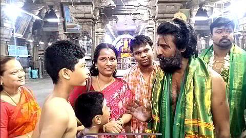 மாணவனுக்கு நடிகர் சூரி அறிவுரை