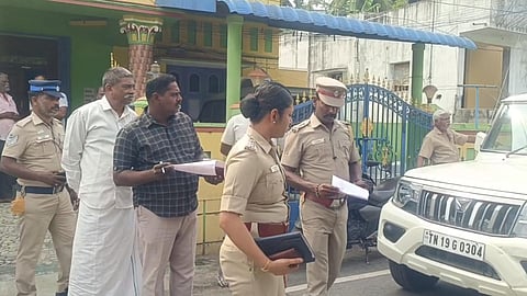 40 சவரன் நகைகள் கொள்ளை – போலீசார் விசாரணை