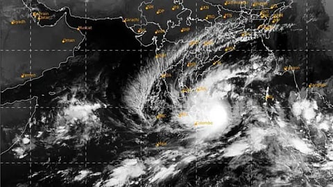 ஆழ்ந்த காற்றழுத்த தாழ்வு மண்டலம்