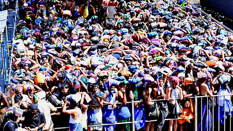 பக்தர்கள் கூட்டம்