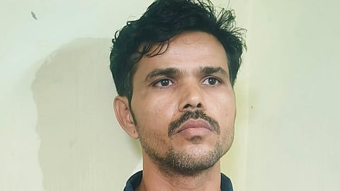 போதைப் பொருட்கள் கடத்திய இளைஞர்