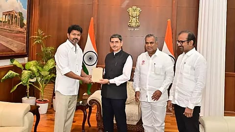 தவெக தலைவர் விஜய் ஆளுநர் சந்திப்பு