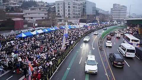 supporters of south koreas yoon protest near presidential residence