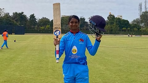 Ira Jadhav scored 346* runs in U19 One Day Trophy