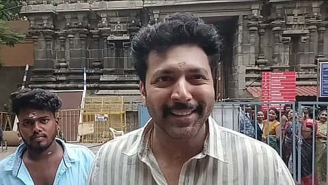 அருணாச்சலேஸ்வரர் கோயிலில் நடிகர் ரவி மோகன்