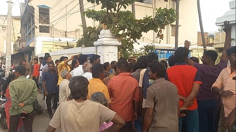 அறக்கட்டளை பெயரில் நூதன மோசடி