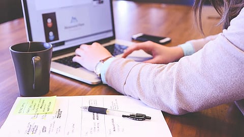 200 uk companies adopt 4 day work week culture