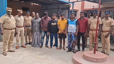 ஏழு பேரை போலீசார் கைது செய்துள்ளனர்.