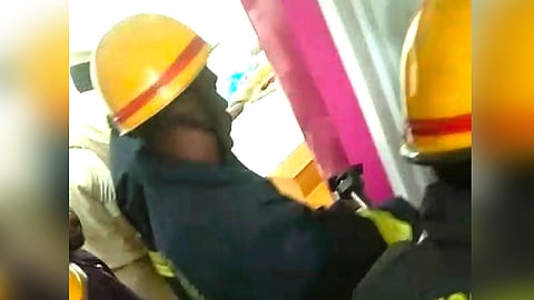 மூதாட்டி நவீன தொழில்நுட்ப உதவியுடன் மீட்பு