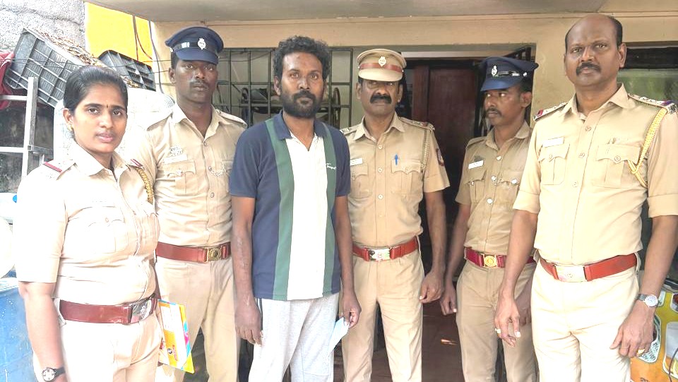 ஞானசேகரனிடம் இருந்து 100 சவரன் தங்க நகைகள் மீட்பு